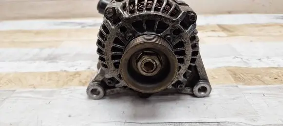 Citroen C4 I Generator/alternator 9638275980