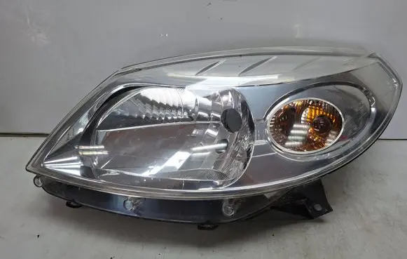 Renault Sandero I Headlight/headlamp S27647996 8200733878