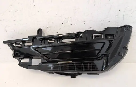 Volvo XC60 Front bumper lower grill 32234967