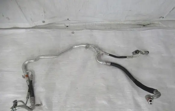 Ford Kuga II Air conditioning (A/C) pipe/hose GV6119E881PF