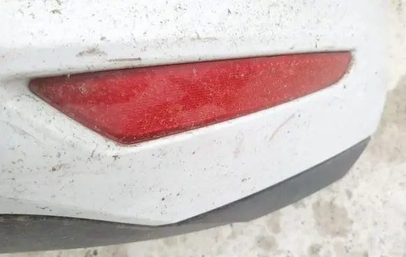Rear tail light reflector