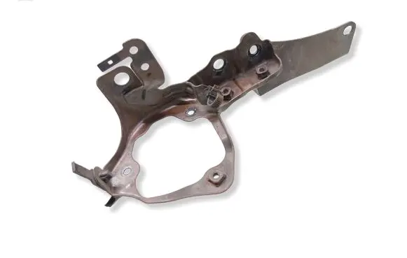Toyota Auris E180 Other engine bay part 