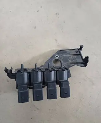 Audi Q7 4M Turbo solenoid valve 06E133520M