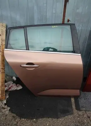 Renault Megane IV Rear door
