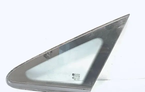 Opel Zafira B Front triangle window/glass As2