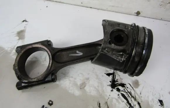 Ford Galaxy Piston 