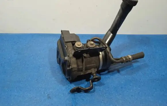 Peugeot 308 Power steering pump 9671691980