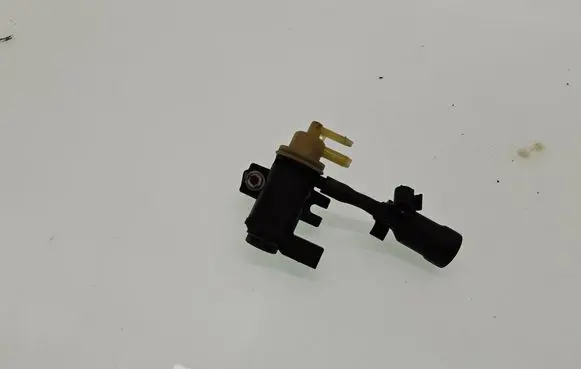 Volkswagen Crafter Turbo solenoid valve 4011464A 01123