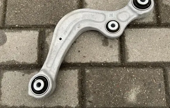 Audi Q5 SQ5 Rear control arm 4M0505323G 4M0505361G