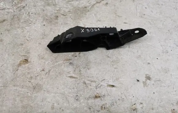 Volkswagen Golf VII Front bumper mounting bracket 5G0807184C