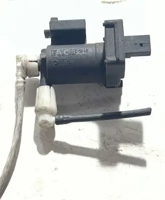 Mercedes-Benz C W203 Valve vacuum A2038000170