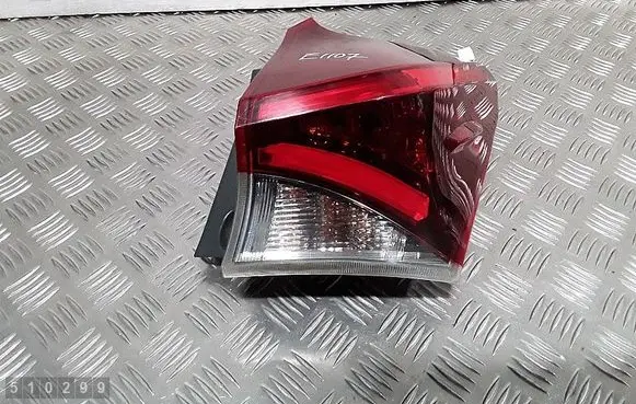 Rear/tail lights