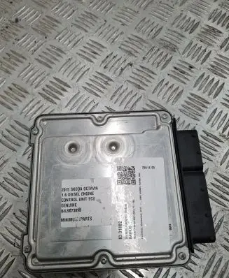 Skoda Octavia Mk3 (5E) Engine control unit/module 04L907309B 0281018510