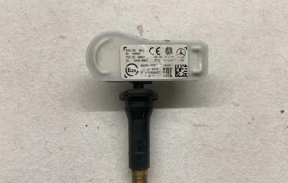 Mercedes-Benz Vito Viano W447 Tire pressure sensor 10r052419