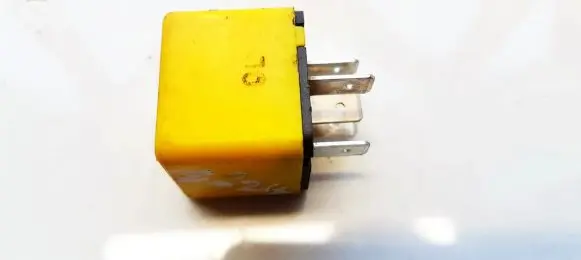 Alfa Romeo 156 Other relay A727 82461739