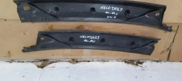 Iveco Daily 6th gen Wiper trim