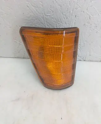 Mercedes-Benz 207 310 Front indicator light 019646 E206R019646 MD15