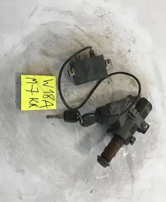 Volkswagen Golf III Ignition lock 357905851D
