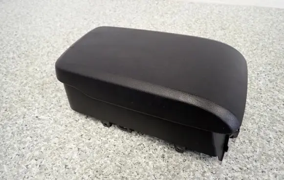 Mazda CX-7 Center console
