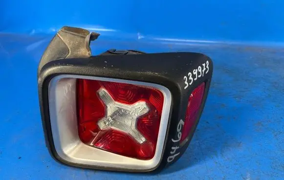 Jeep Renegade Boot/trunk interior light 68256056AA