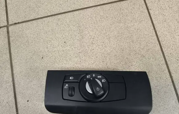 BMW X5M E70 Light switch 9134728 3361030102