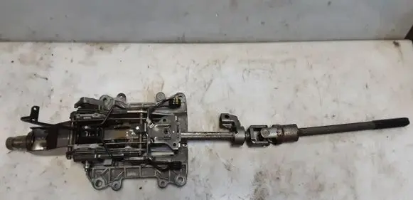 Steering wheel axle set