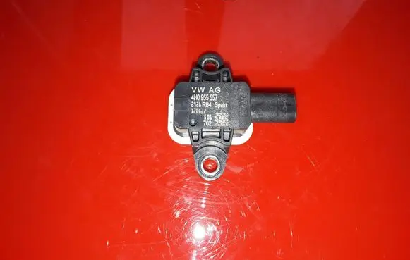 Audi A8 S8 D4 4H Airbag deployment crash/impact sensor 4H0955557 2926RB4 120622