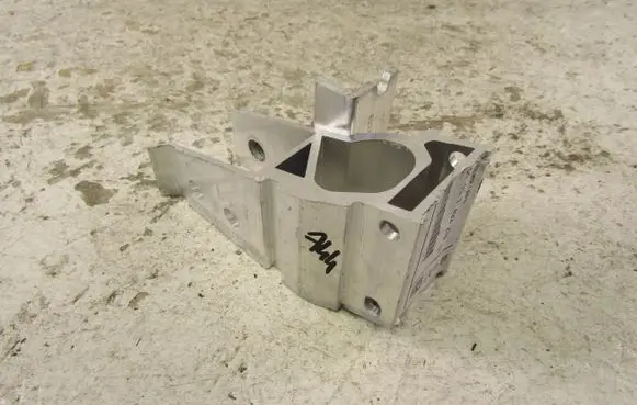 BMW 3 G20 G21 Radiator mount bracket 7422233