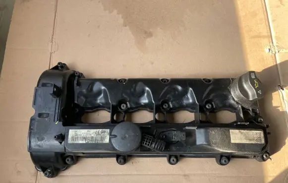 Mercedes-Benz Sprinter W906 Rocker cam cover A6510108918