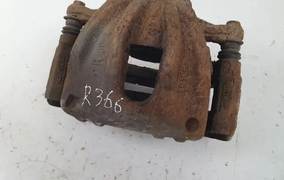 Toyota Corolla Verso AR10 Front brake caliper