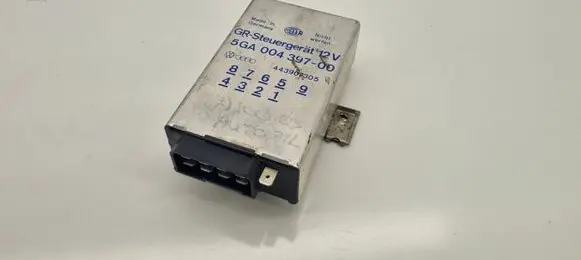 Audi 100 200 5000 C3 Cruise control unit/module 5GA00439700 443907305