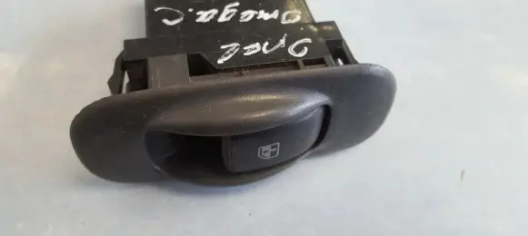 Mitsubishi Galant Electric window control switch MR722223 C8D-D101M-A6