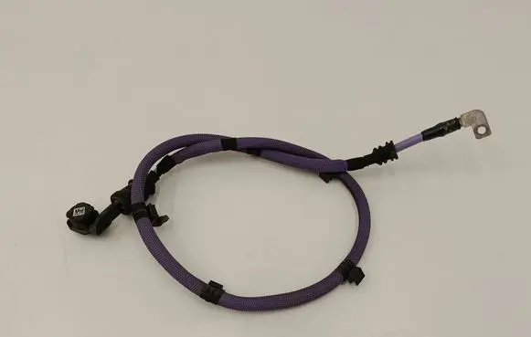 Positive cable (battery)