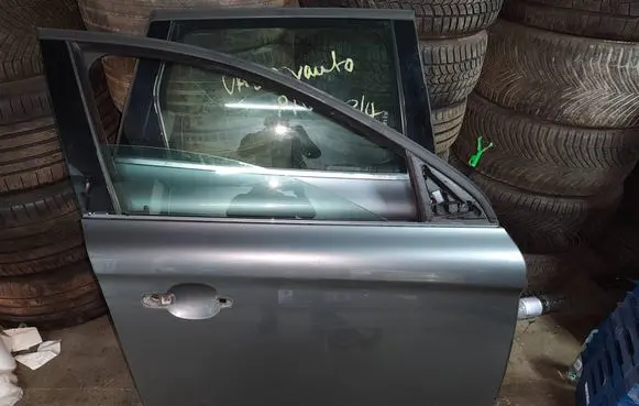 Volvo XC60 Front door