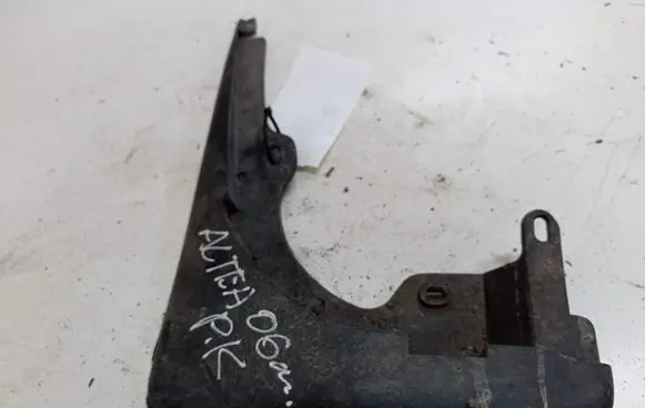 Seat Altea Front mudguard 5P0075111 00225411