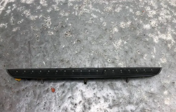 Audi TT TTS Mk2 Third/center stoplight 8J0945097BILI 8J0945097