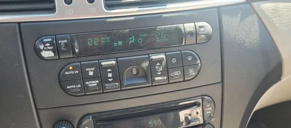 Chrysler Pacifica Radio/CD/DVD/GPS head unit P05094468AC 45811H