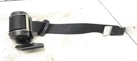 Rear seatbelt