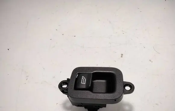 Volvo V50 Electric window control switch 30774163 01105062470529 03451405