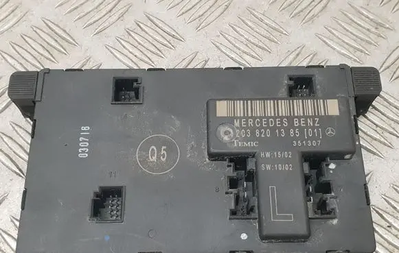 Mercedes-Benz C W203 Door control unit/module 2038202385