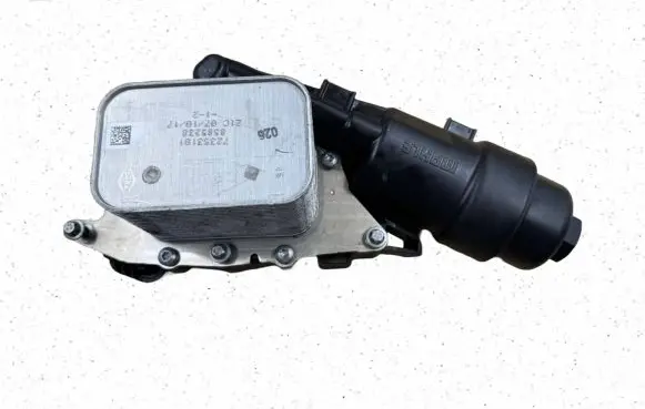 BMW 2 F45 Oil filter mounting bracket 72353181