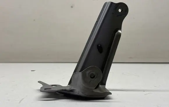 Toyota C-HR I Fender mounting bracket