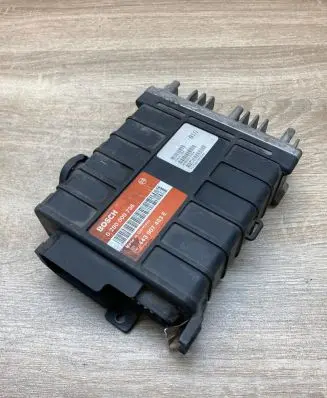 Volkswagen PASSAT B3 Engine control unit/module ECU 443907403E 0280000736