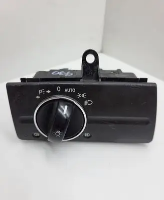 Mercedes-Benz E W211 Light switch 2115450704 04056045