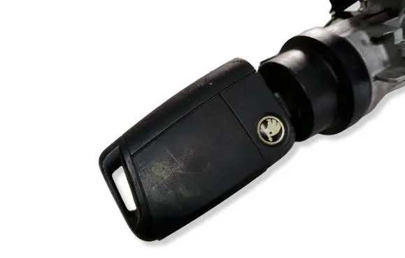 Skoda Octavia Mk2 (1Z) Ignition lock 1K0905851 6C0905865