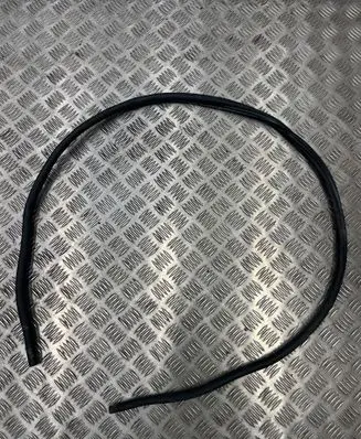 BMW 2 G42 Engine compartment rubber 8498270