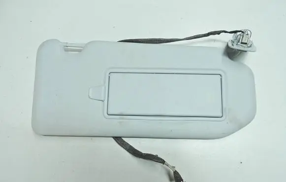 Sun visor