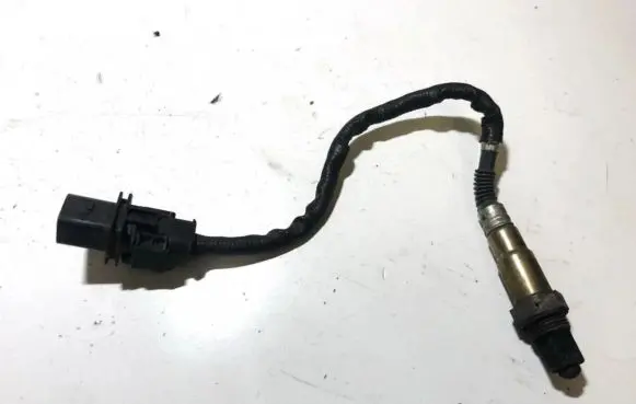 BMW 5 E60 E61 Lambda probe sensor 779160001 7791600-01