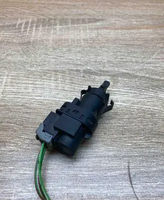 Ford Mondeo MK IV Brake pedal sensor switch 3M5T13480AC WithPlug