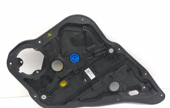 KIA Niro Rear window lifting mechanism without motor